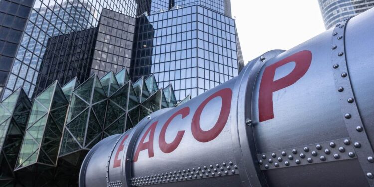 China takes over East African Crude Oil Pipeline funding